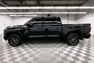 2024 Toyota Tundra Platinum 4x4 - Pano Roof - Htd/Cooled Leather - 20'' Wheels