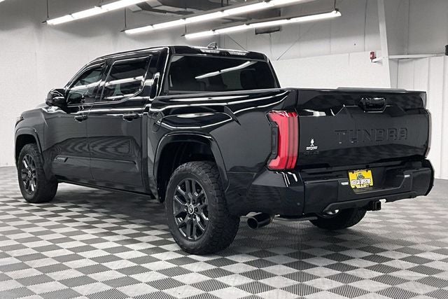 2024 Toyota Tundra Platinum 4x4 - Pano Roof - Htd/Cooled Leather - 20'' Wheels