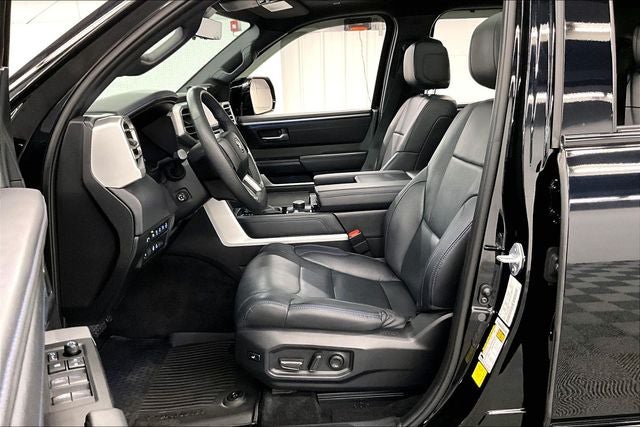 2024 Toyota Tundra Platinum 4x4 - Pano Roof - Htd/Cooled Leather - 20'' Wheels