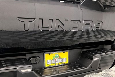 2024 Toyota Tundra Platinum 4x4 - Pano Roof - Htd/Cooled Leather - 20'' Wheels