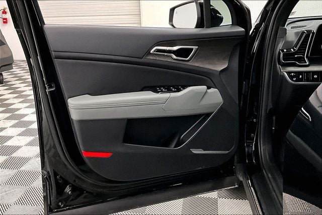 2025 Kia Sportage X-Line AWD - Premium Pkg - Pano Roof - Htd Seats