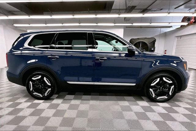 2025 Kia Telluride S Sunroof-Adaptive Cruise-Htd Seats