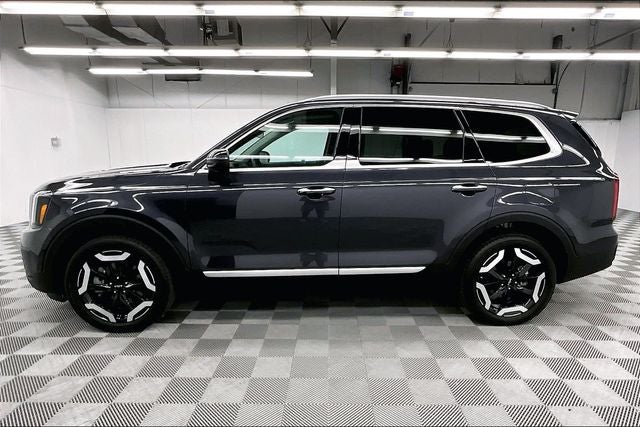 2025 Kia Telluride S Sunroof - Adaptive Cruise - Htd Seats