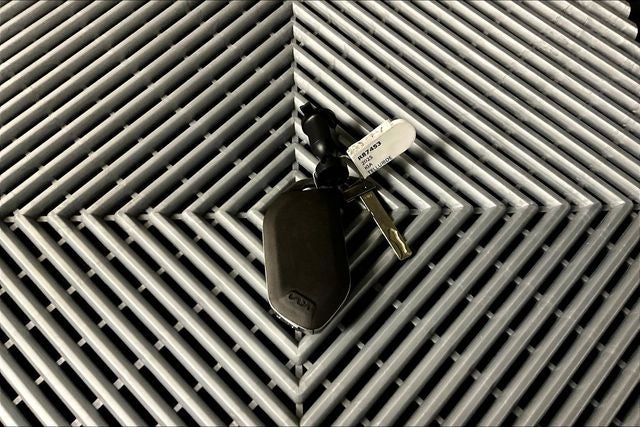 2025 Kia Telluride S AWD - Sunroof - Adaptive Cruise - Htd Seats