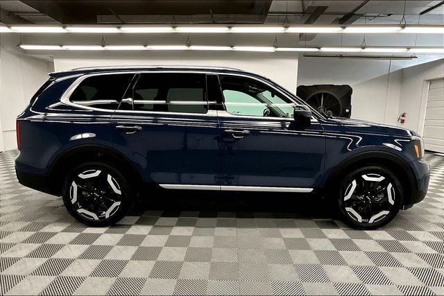2025 Kia Telluride S AWD - Sunroof - Adaptive Cruise - Htd Seats