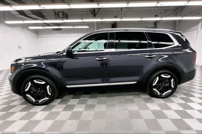 2025 Kia Telluride S AWD-Sunroof-Adaptive Cruise-Htd Seats