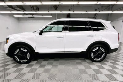 2025 Kia Telluride S AWD-Sunroof-Adaptive Cruise-Htd Seats