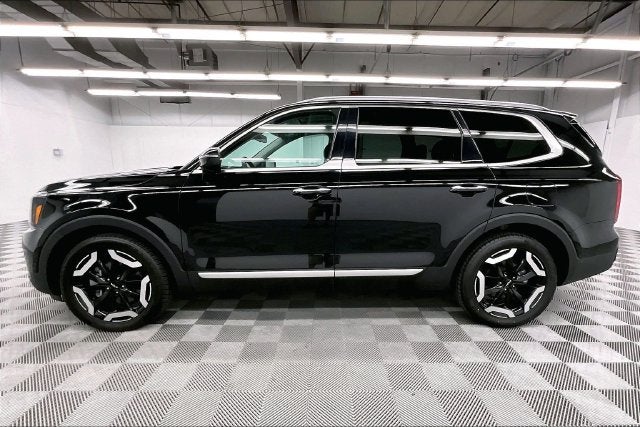 2025 Kia Telluride S AWD-Sunroof-Adaptive Cruise-Htd Seats