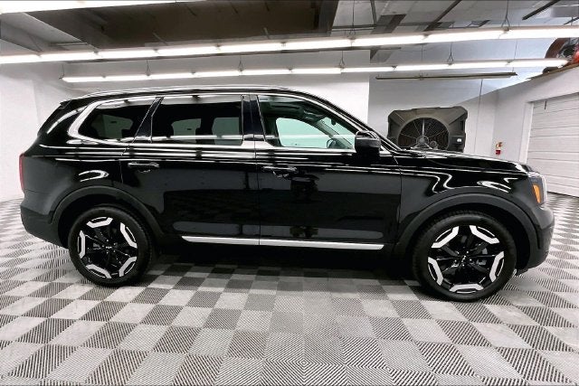 2025 Kia Telluride S AWD-Sunroof-Adaptive Cruise-Htd Seats