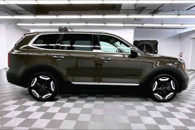 2025 Kia Telluride S AWD - Sunroof - Adaptive Cruise - Htd Seats