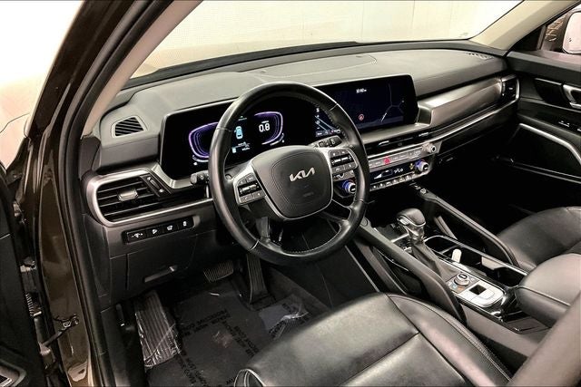 2025 Kia Telluride S AWD - Sunroof - Adaptive Cruise - Htd Seats
