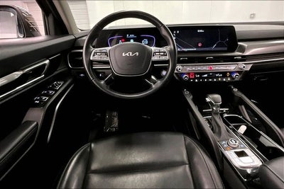 2025 Kia Telluride S AWD - Sunroof - Adaptive Cruise - Htd Seats