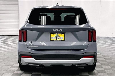 2025 Kia Sorento LX