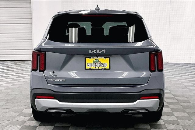 2025 Kia Sorento LX