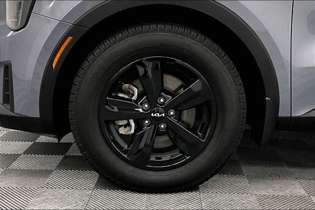 2025 Kia Sorento LX