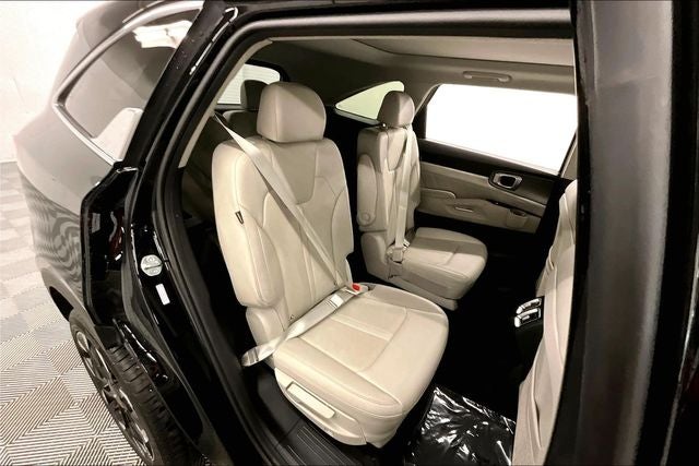 2025 Kia Sorento SX