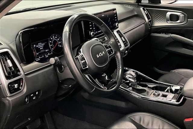 2022 Kia Sorento SX AWD - Pano Roof - Adaptive Cruise - Htd Seats