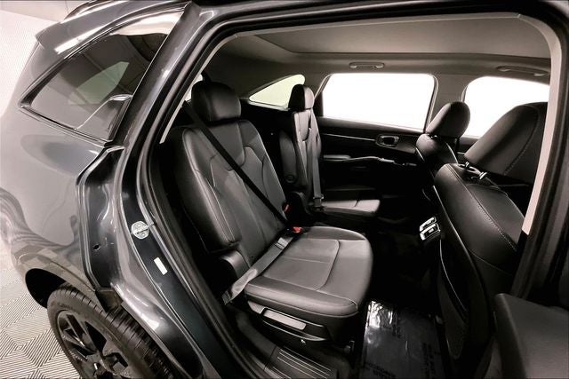 2022 Kia Sorento SX AWD - Pano Roof - Adaptive Cruise - Htd Seats