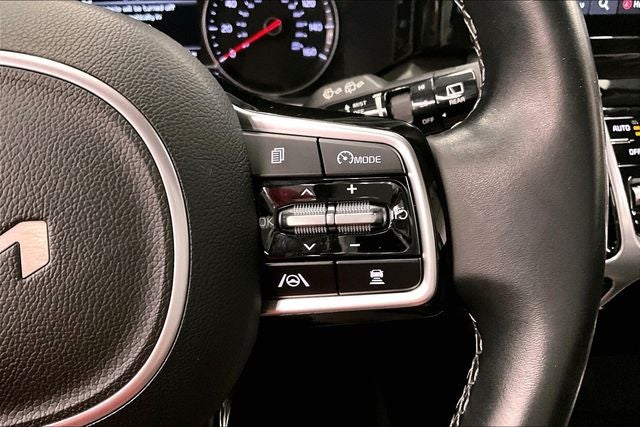 2022 Kia Sorento SX AWD - Pano Roof - Adaptive Cruise - Htd Seats