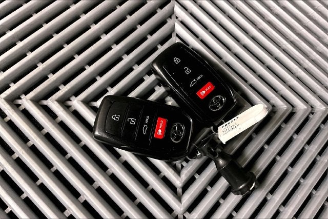 2025 Toyota Corolla SE Adaptive Cruise Control