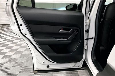 2025 Mazda Mazda CX-50 2.5 S Premium Package AWD - Pano Roof - Adaptive Cruise - Htd Seats