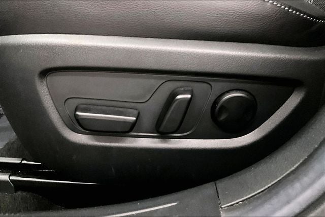 2025 Mazda Mazda CX-50 2.5 S Premium Package AWD - Pano Roof - Adaptive Cruise - Htd Seats