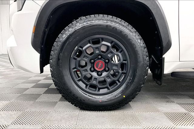 2025 Toyota Sequoia TRD Pro 4X4-Adaptive Cruise Control-Panoramic Roof