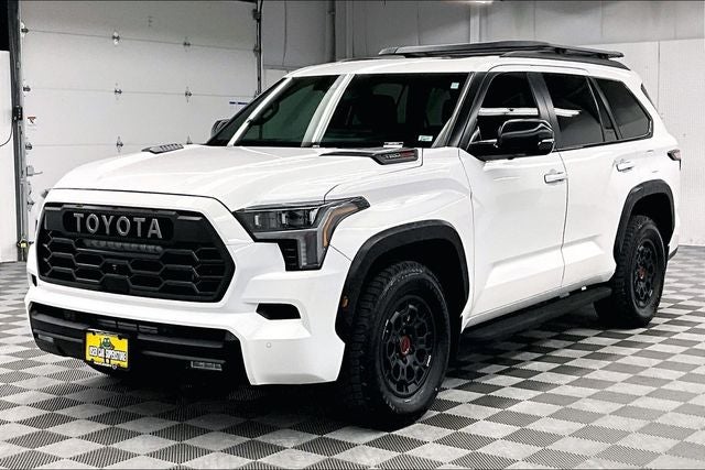 2025 Toyota Sequoia TRD Pro 4X4-Adaptive Cruise Control-Panoramic Roof