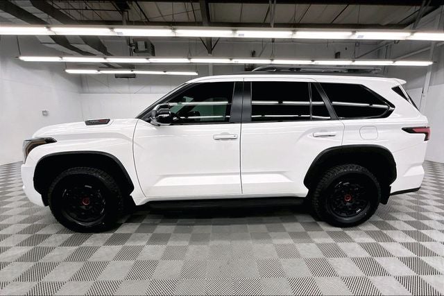 2025 Toyota Sequoia TRD Pro 4X4-Adaptive Cruise Control-Panoramic Roof