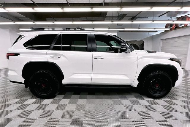 2025 Toyota Sequoia TRD Pro 4X4-Adaptive Cruise Control-Panoramic Roof