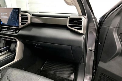 2024 Toyota Sequoia SR5 4x4 - Sunroof - Adaptive Cruise - Htd Seats
