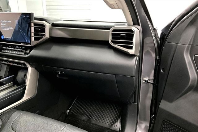 2024 Toyota Sequoia SR5 4x4 - Sunroof - Adaptive Cruise - Htd Seats