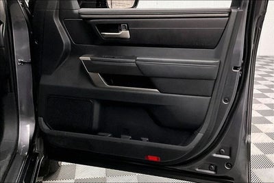 2024 Toyota Sequoia SR5 4x4 - Sunroof - Adaptive Cruise - Htd Seats