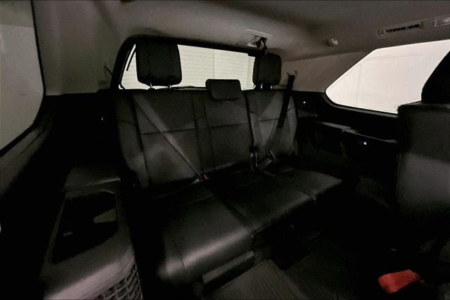 2024 Toyota Sequoia SR5 4x4 - Sunroof - Adaptive Cruise - Htd Seats