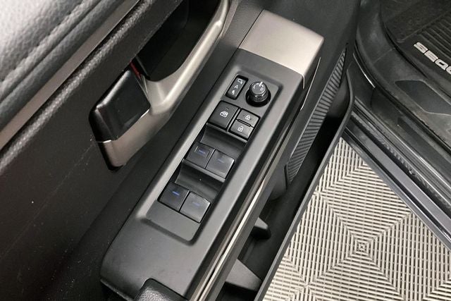 2024 Toyota Sequoia SR5 4x4 - Sunroof - Adaptive Cruise - Htd Seats