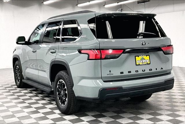 2024 Toyota Sequoia SR5 4x4-Sunroof-Adaptive Cruise-Htd Seats