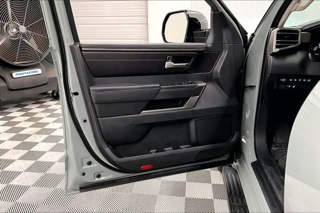 2024 Toyota Sequoia SR5 4x4-Sunroof-Adaptive Cruise-Htd Seats