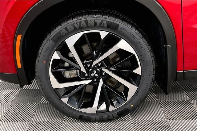 2022 Mitsubishi Outlander ES