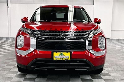 2022 Mitsubishi Outlander ES