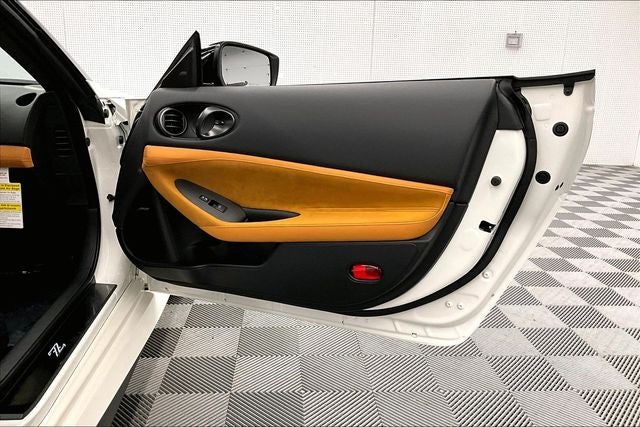 2027 Nissan Z Performance - Essentials Package