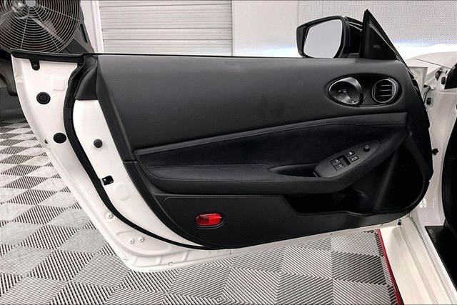 2027 Nissan Z NISMO - Essentials Package