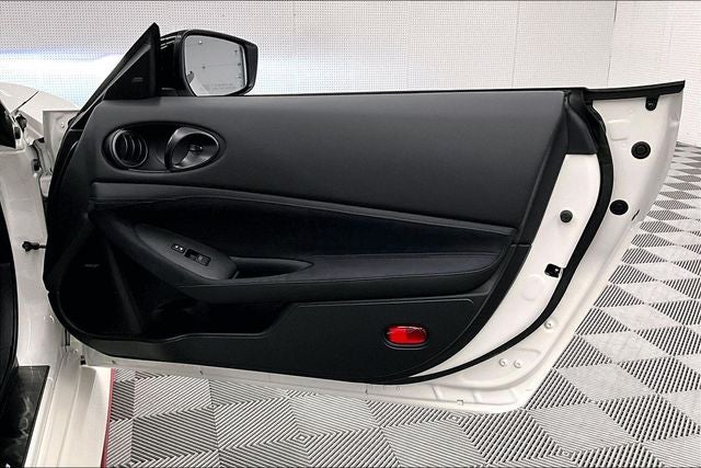 2027 Nissan Z NISMO - Essentials Package