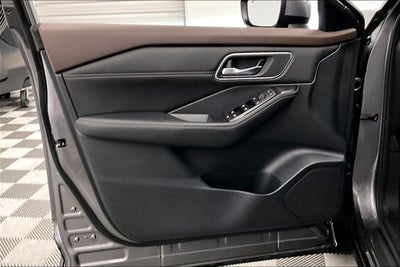 2021 Nissan Rogue SV Pano Roof-Adaptive Cruise-Htd Seats