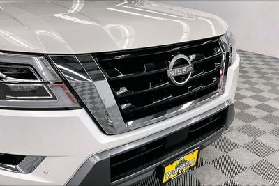 2021 Nissan Armada Platinum 4x4 - Sunroof - Htd/Cooled Leather - DVD