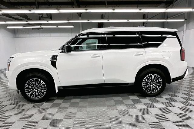 2026 Nissan Armada SL 4WD - Captain's Chair Seat Package