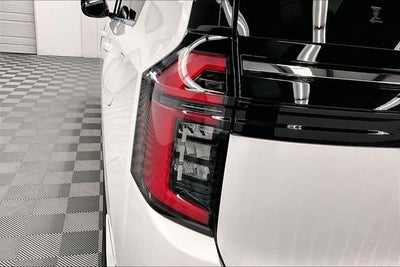 2026 Nissan Armada SL 4WD - Captain's Chair Seat Package
