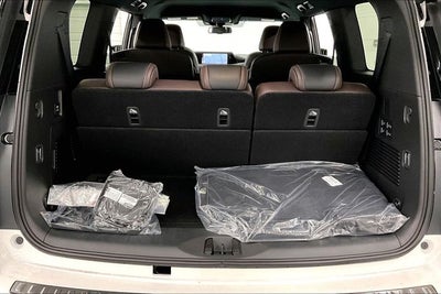 2026 Nissan Armada SL 4WD - Captain's Chair Seat Package