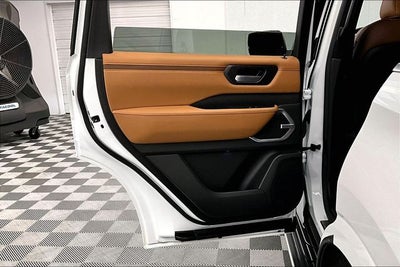 2025 Nissan Armada Platinum Reserve 4x4 - Pano Roof - Htd/Cooled Massaging Leather
