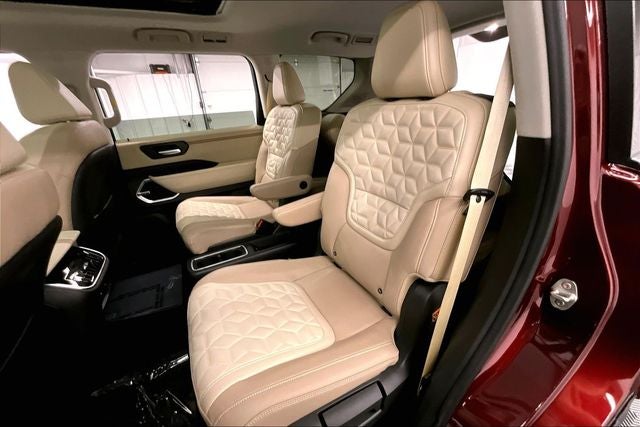 2026 Nissan Armada Platinum Reserve 4WD - Accent Package