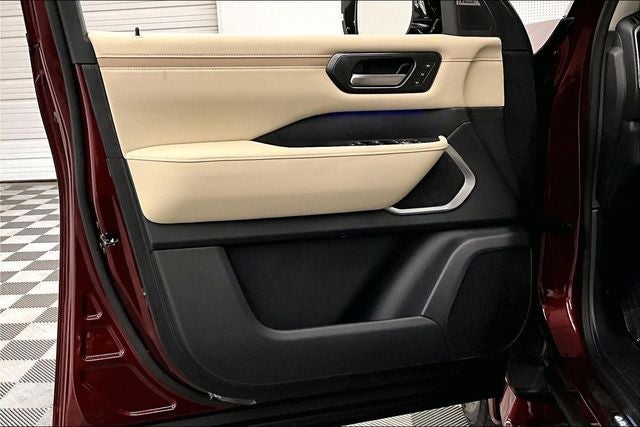 2026 Nissan Armada Platinum Reserve 4WD - Accent Package